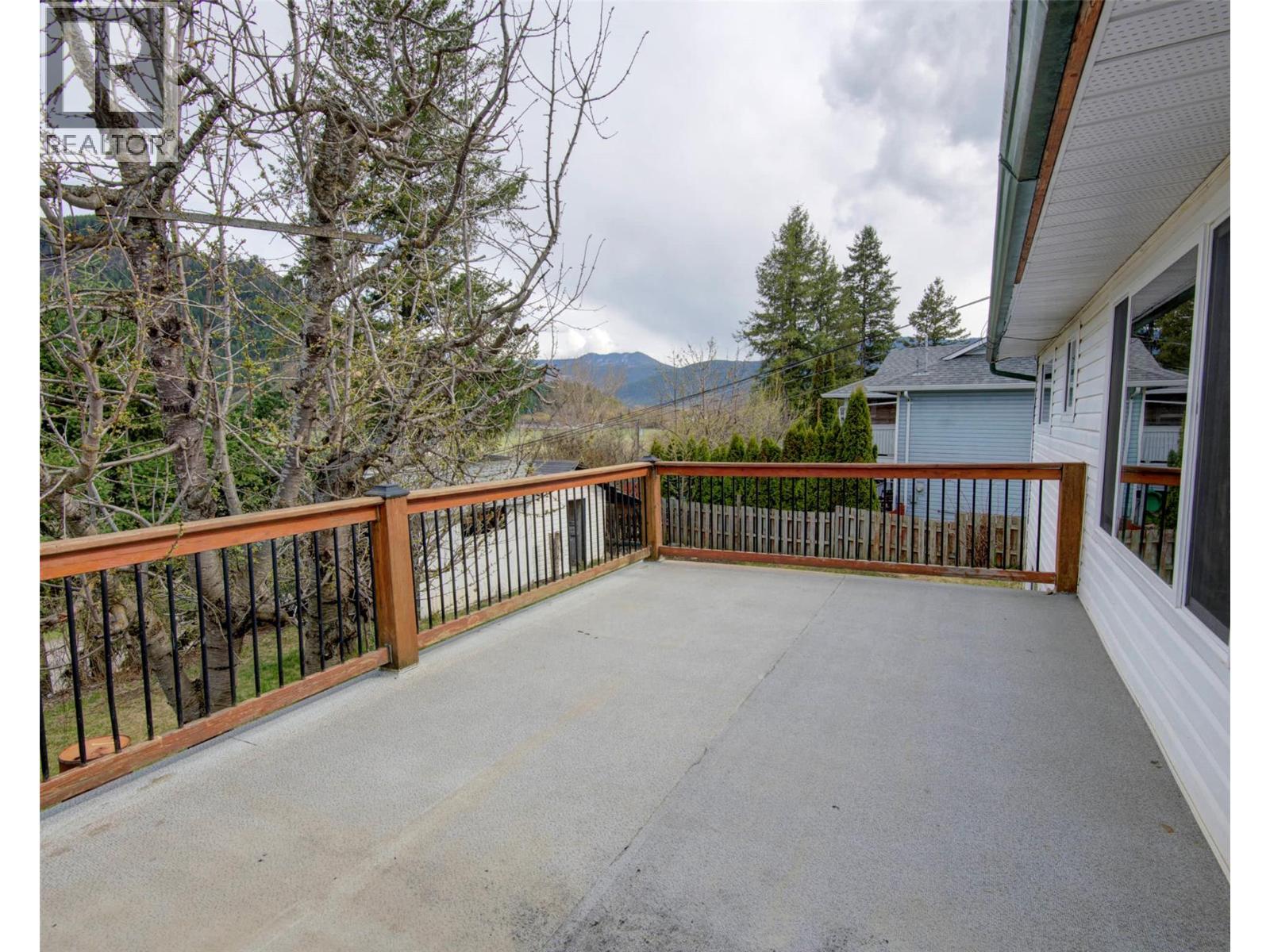 2755 Balsam Lane, Lumby, British Columbia  V0E 2G5 - Photo 23 - 10384051