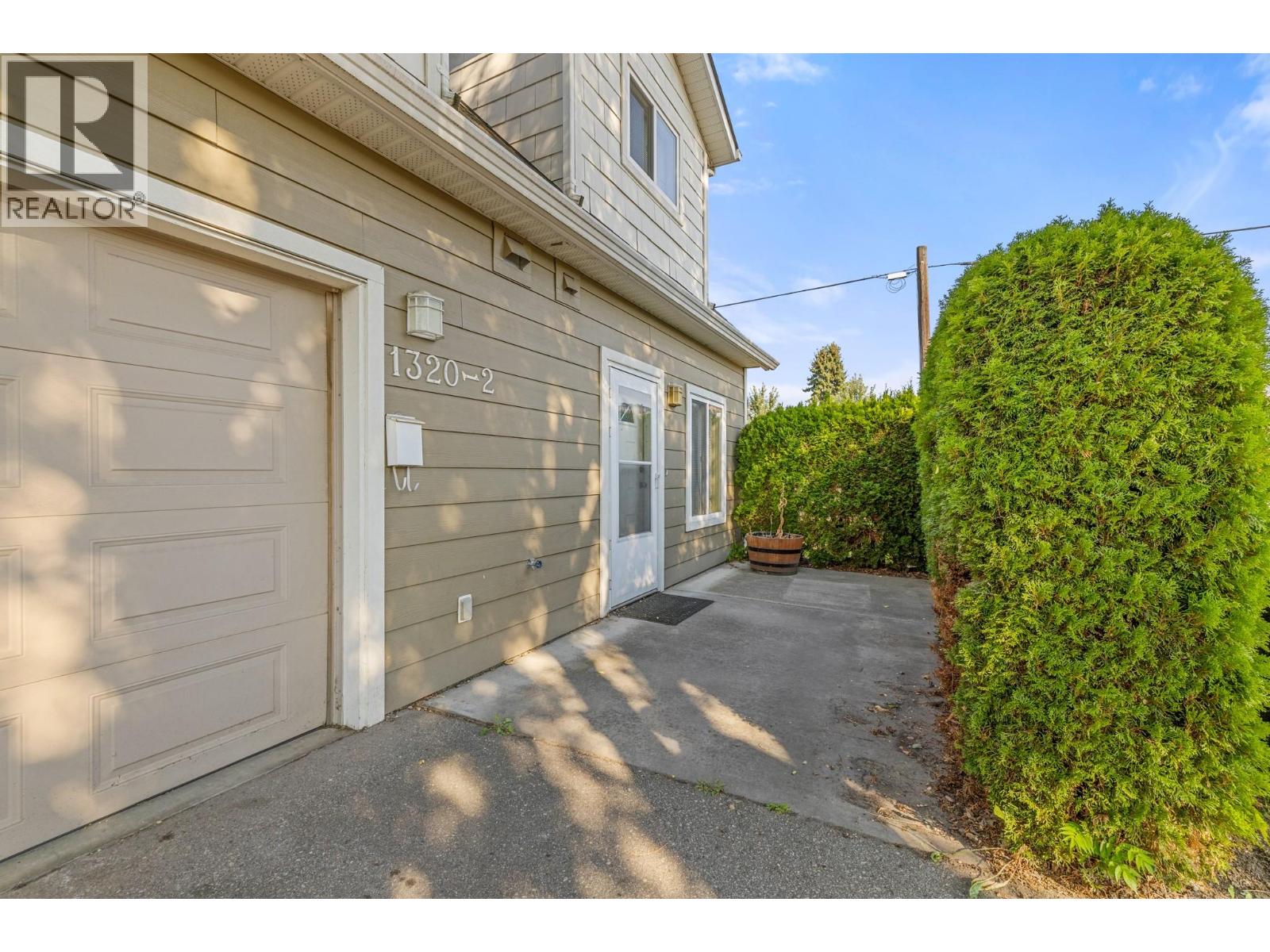 1320 Graham Street, Kelowna, British Columbia  V1Y 9X7 - Photo 24 - 10383809