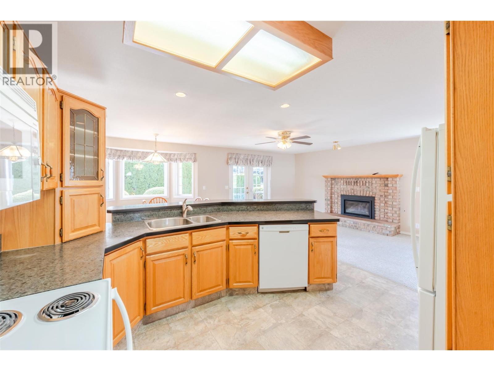 5001 Weldon Avenue, Summerland, British Columbia  V0H 1Z9 - Photo 13 - 10384124