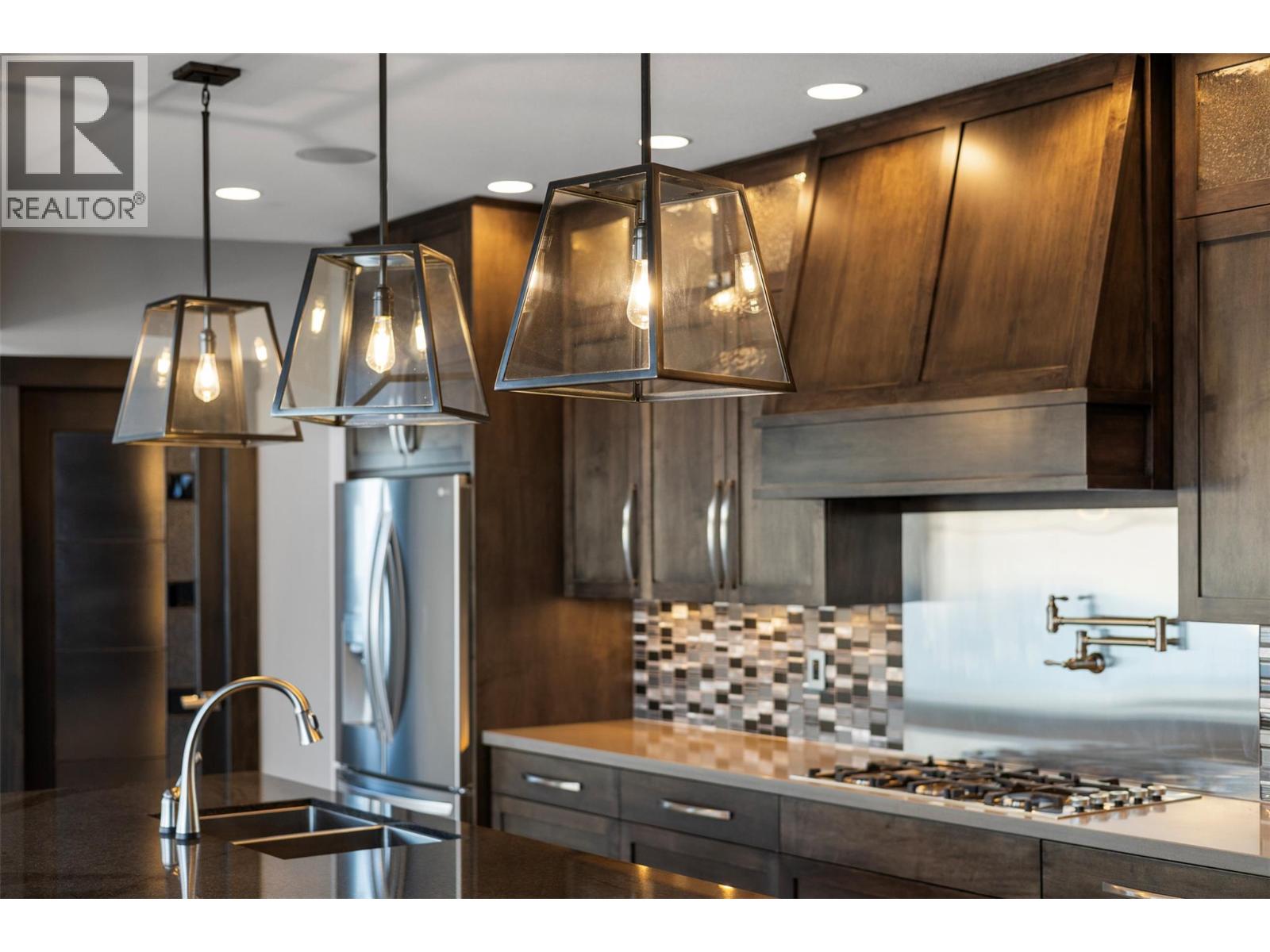 265 Holloway Drive, Kamloops, British Columbia  V1S 0B3 - Photo 19 - 10384007