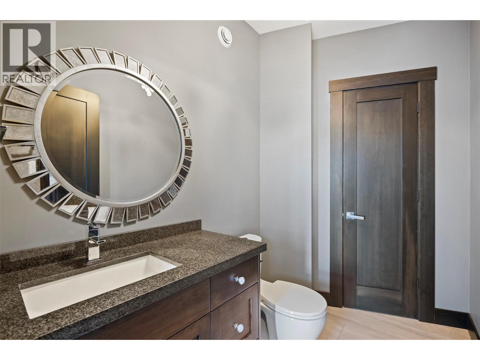 265 Holloway Drive, Kamloops, British Columbia  V1S 0B3 - Photo 32 - 10384007