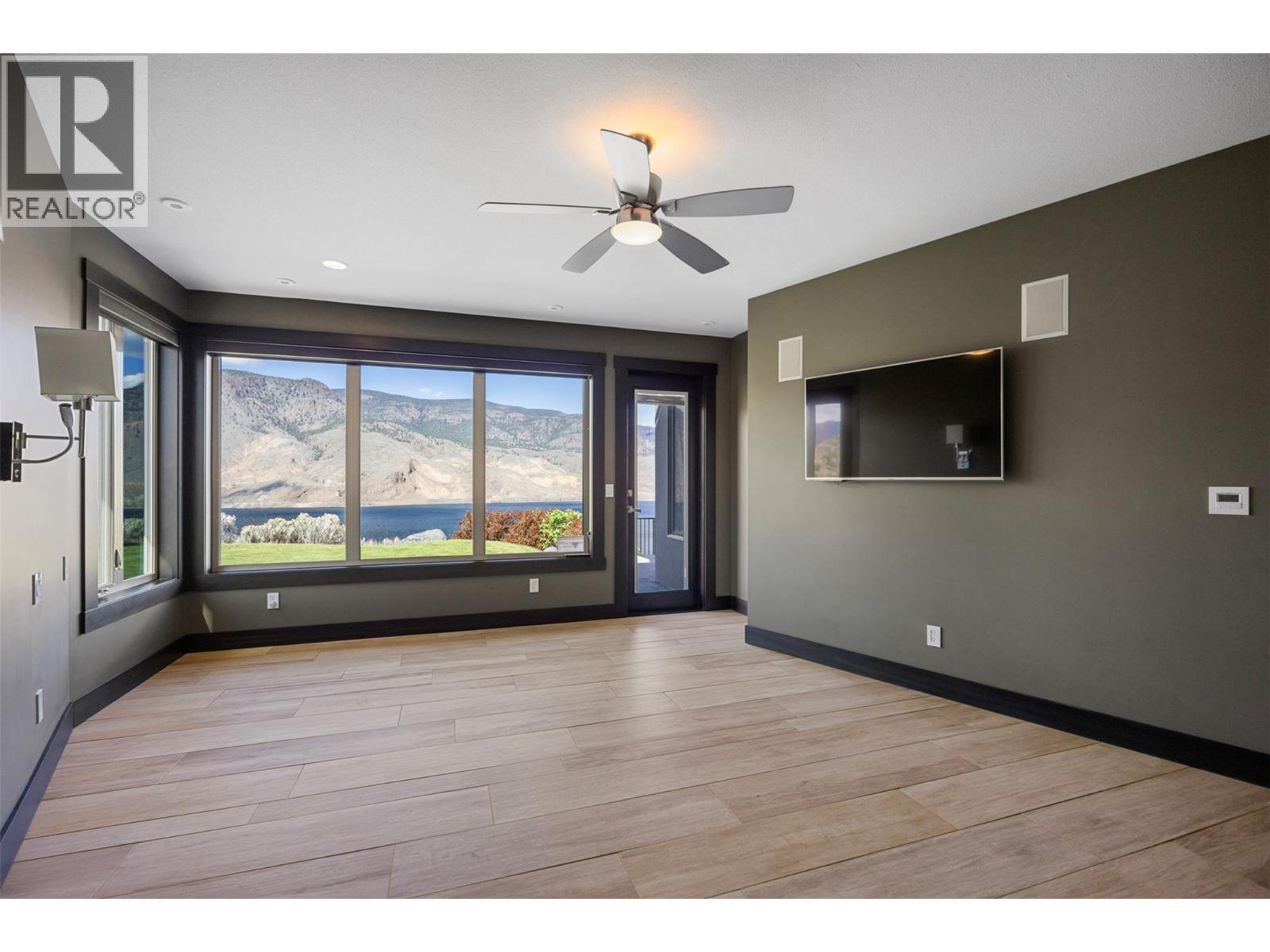 265 Holloway Drive, Kamloops, British Columbia  V1S 0B3 - Photo 38 - 10384007