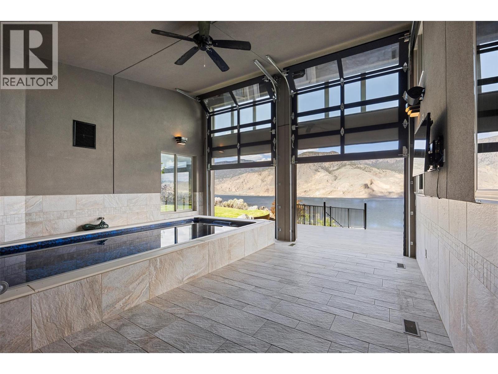 265 Holloway Drive, Kamloops, British Columbia  V1S 0B3 - Photo 45 - 10384007