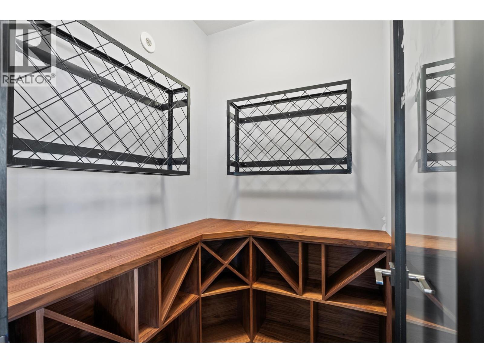 265 Holloway Drive, Kamloops, British Columbia  V1S 0B3 - Photo 68 - 10384007