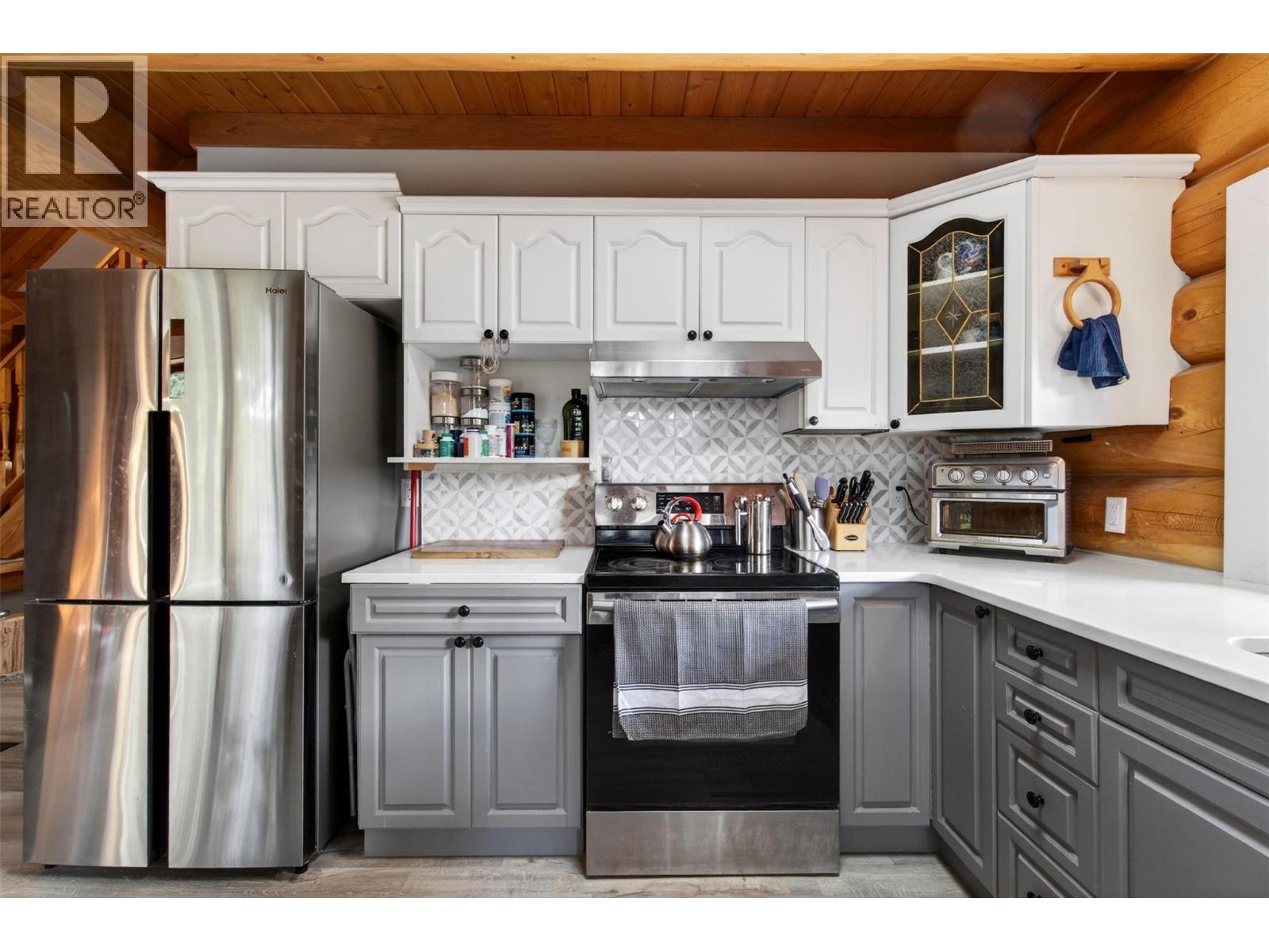 2403 Mount Tuam Crescent, Sorrento, British Columbia  V0E 2W2 - Photo 17 - 10383836