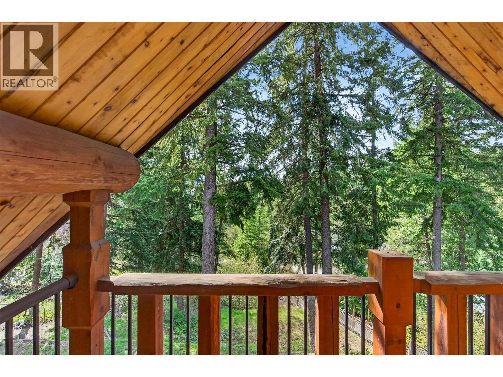 2403 Mount Tuam Crescent, Sorrento, British Columbia  V0E 2W2 - Photo 32 - 10383836