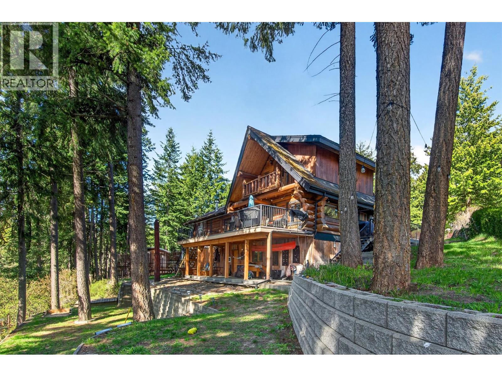 2403 Mount Tuam Crescent, Sorrento, British Columbia  V0E 2W2 - Photo 6 - 10383836