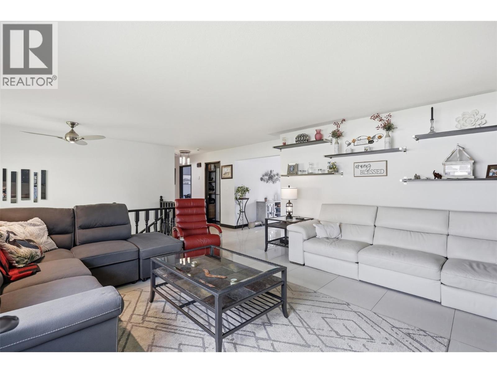 2165 Ponderosa Avenue, Kamloops, British Columbia  V2B 4V8 - Photo 12 - 10383696