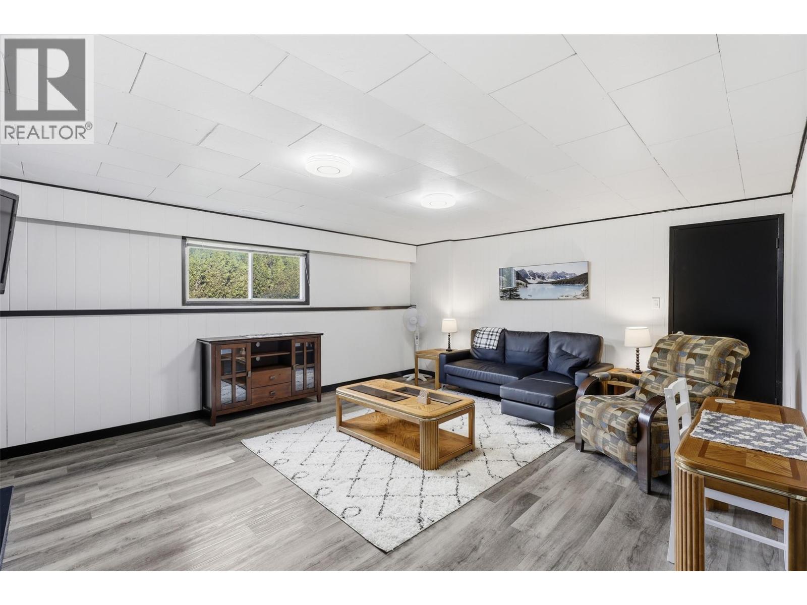 2165 Ponderosa Avenue, Kamloops, British Columbia  V2B 4V8 - Photo 36 - 10383696