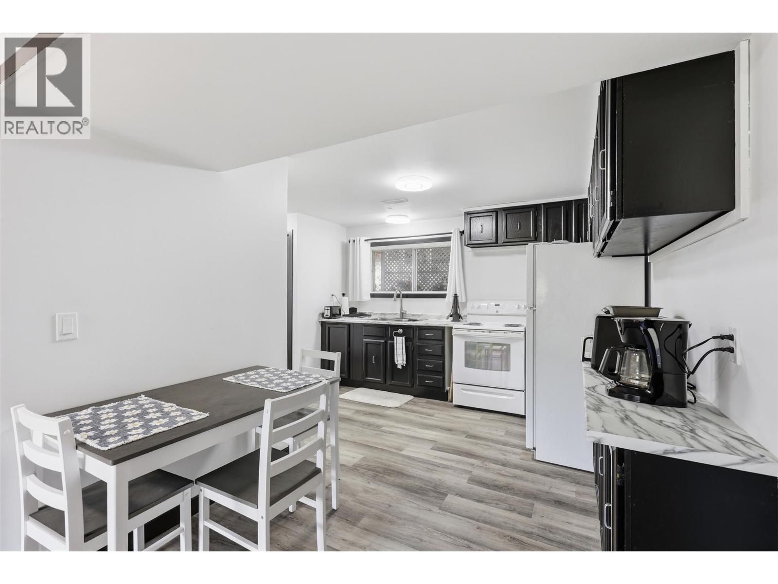 2165 Ponderosa Avenue, Kamloops, British Columbia  V2B 4V8 - Photo 39 - 10383696