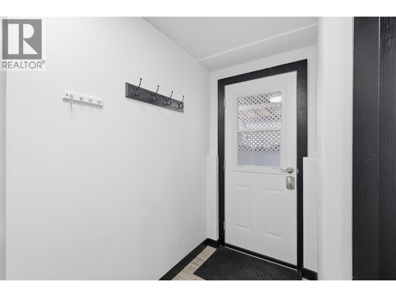 2165 Ponderosa Avenue, Kamloops, British Columbia  V2B 4V8 - Photo 48 - 10383696