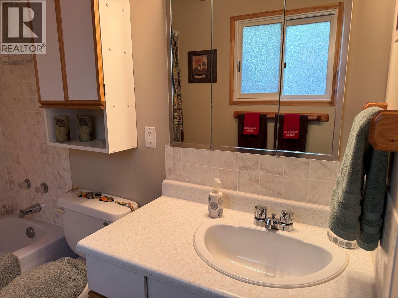 5008 Lauder Road, Merritt, British Columbia  V1K 1B8 - Photo 22 - 10383486