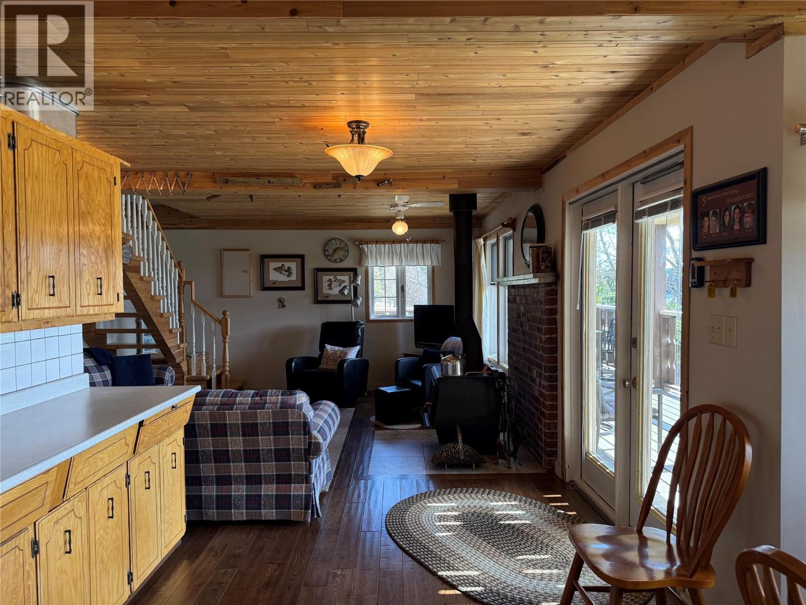 5008 Lauder Road, Merritt, British Columbia  V1K 1B8 - Photo 7 - 10383486