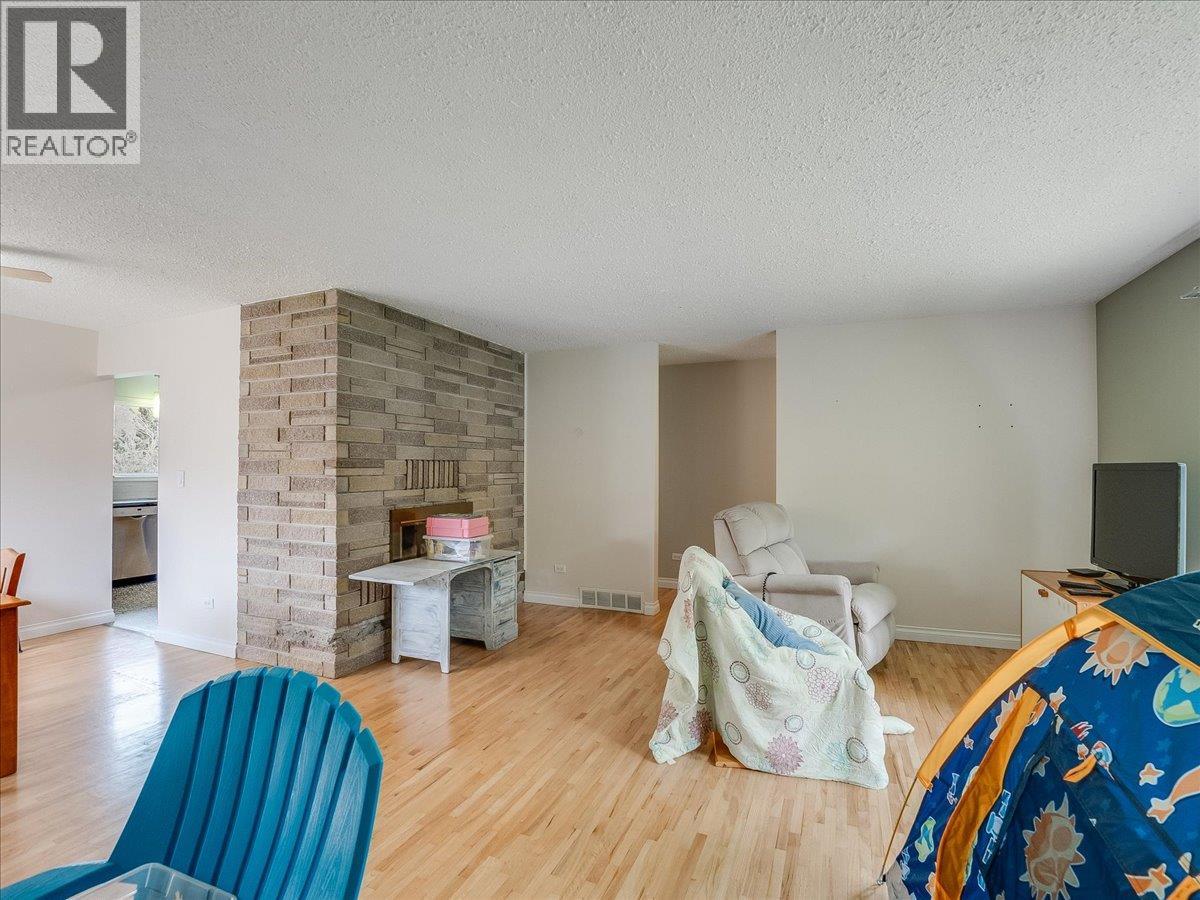 1500 3b Hwy, Fruitvale, British Columbia  V0G 1L1 - Photo 19 - 10384129