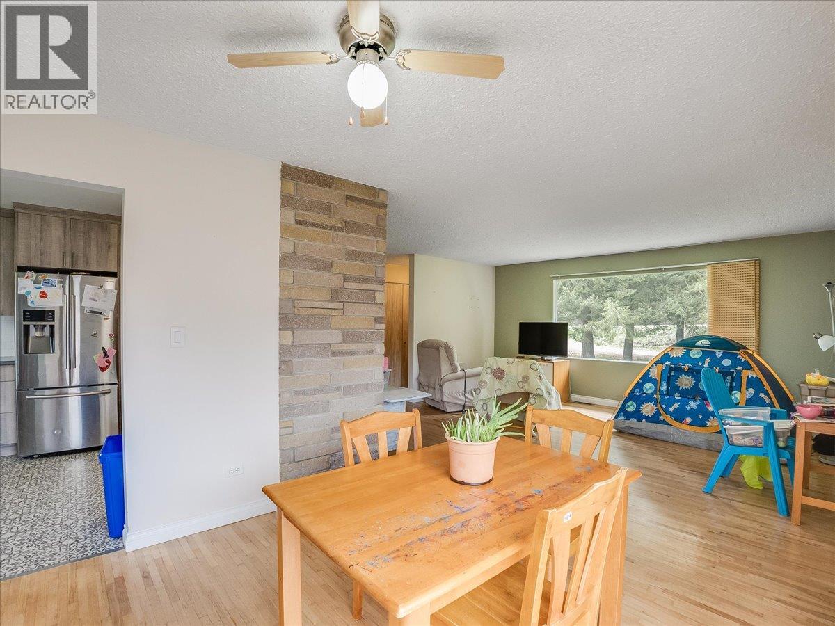 1500 3b Hwy, Fruitvale, British Columbia  V0G 1L1 - Photo 22 - 10384129