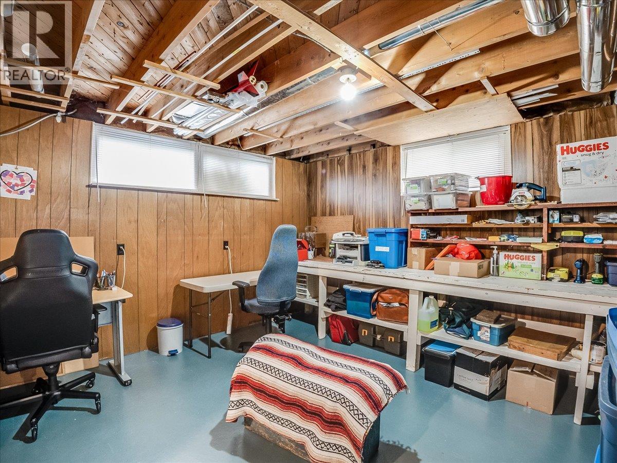 1500 3b Hwy, Fruitvale, British Columbia  V0G 1L1 - Photo 47 - 10384129