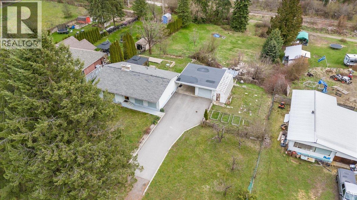 1500 3b Hwy, Fruitvale, British Columbia  V0G 1L1 - Photo 52 - 10384129