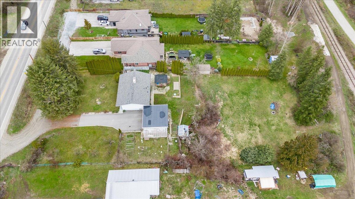 1500 3b Hwy, Fruitvale, British Columbia  V0G 1L1 - Photo 56 - 10384129