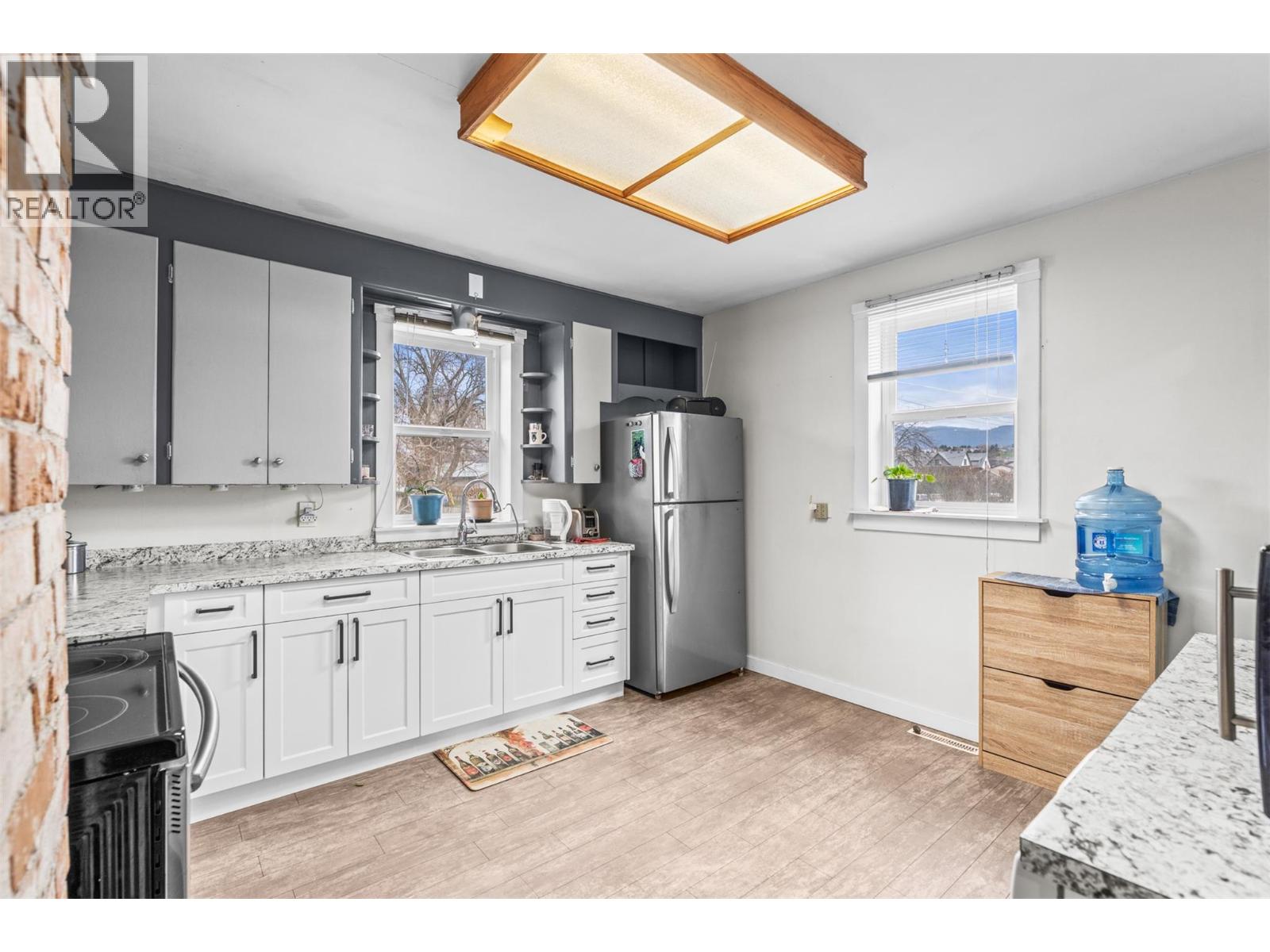 4000a 30 Avenue, Vernon, British Columbia  V1T 2G3 - Photo 12 - 10382325