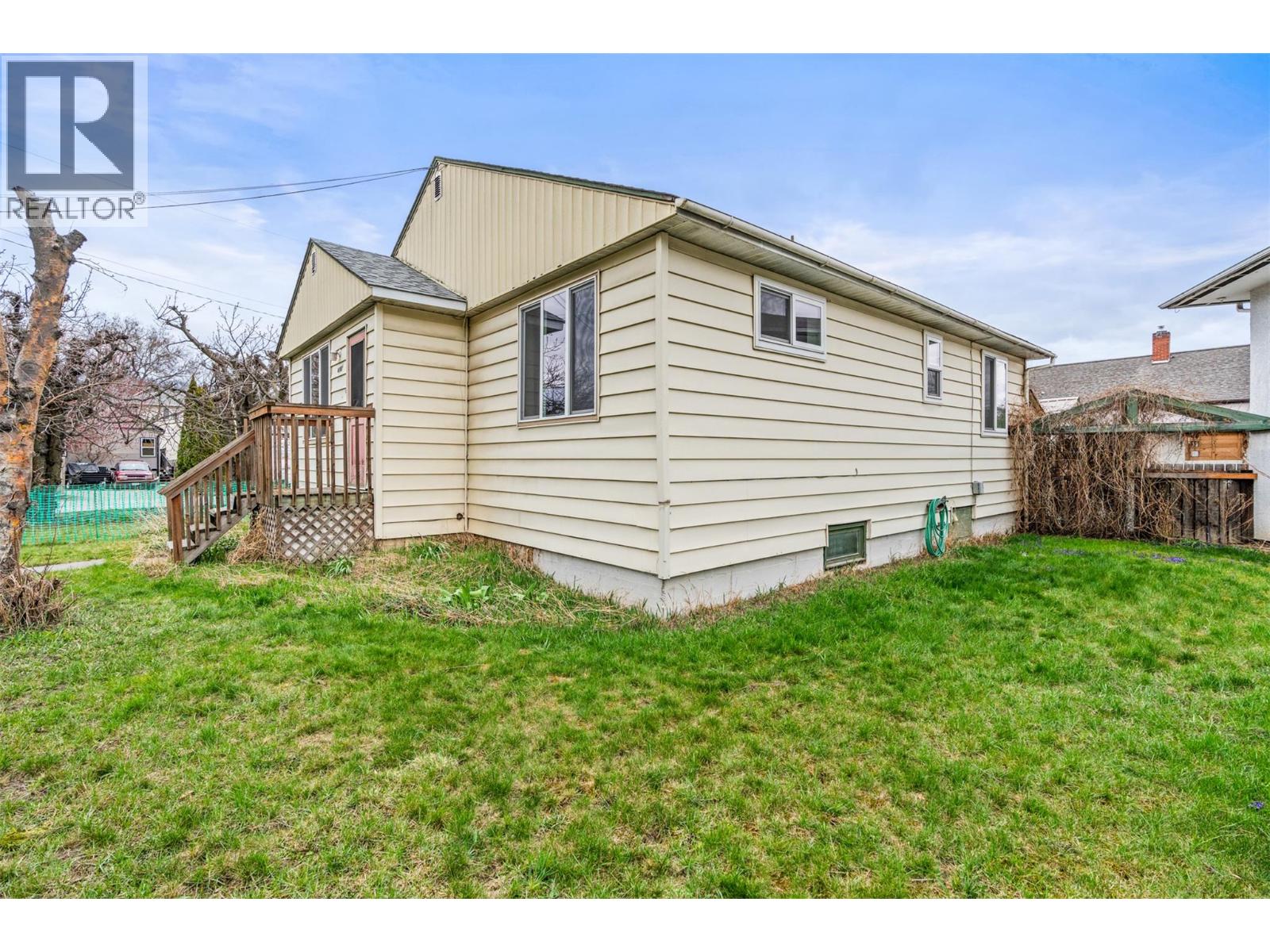 4000a 30 Avenue, Vernon, British Columbia  V1T 2G3 - Photo 4 - 10382325