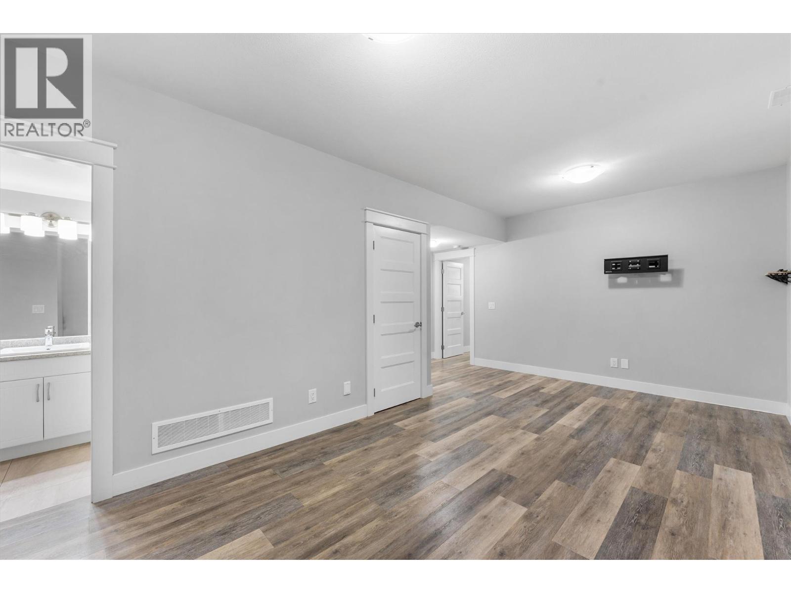 2600 Paramount Drive, West Kelowna, British Columbia  V4T 3H5 - Photo 38 - 10384052