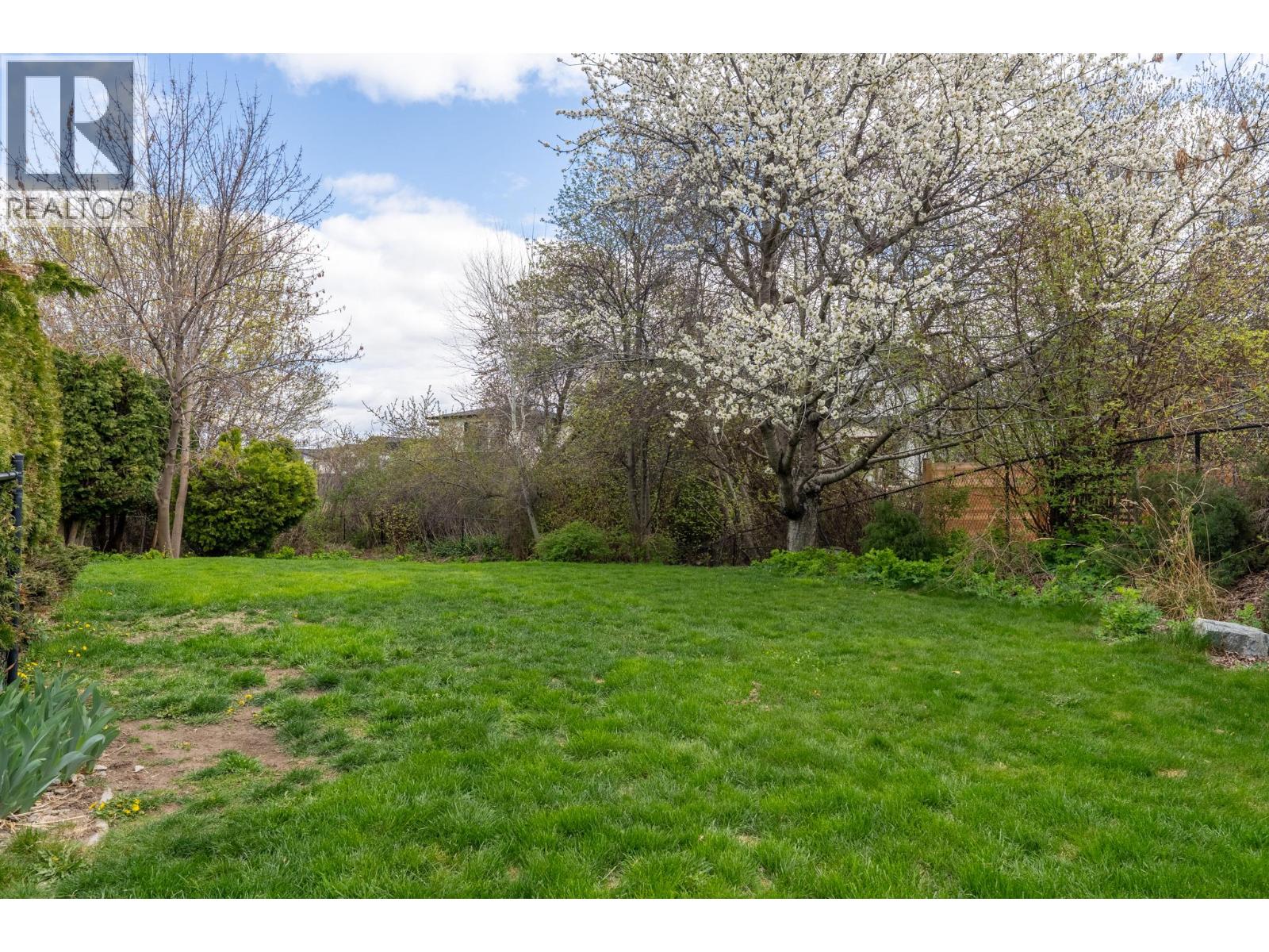 795 Torrs Court, Kelowna, British Columbia  V1W 1B5 - Photo 27 - 10383780