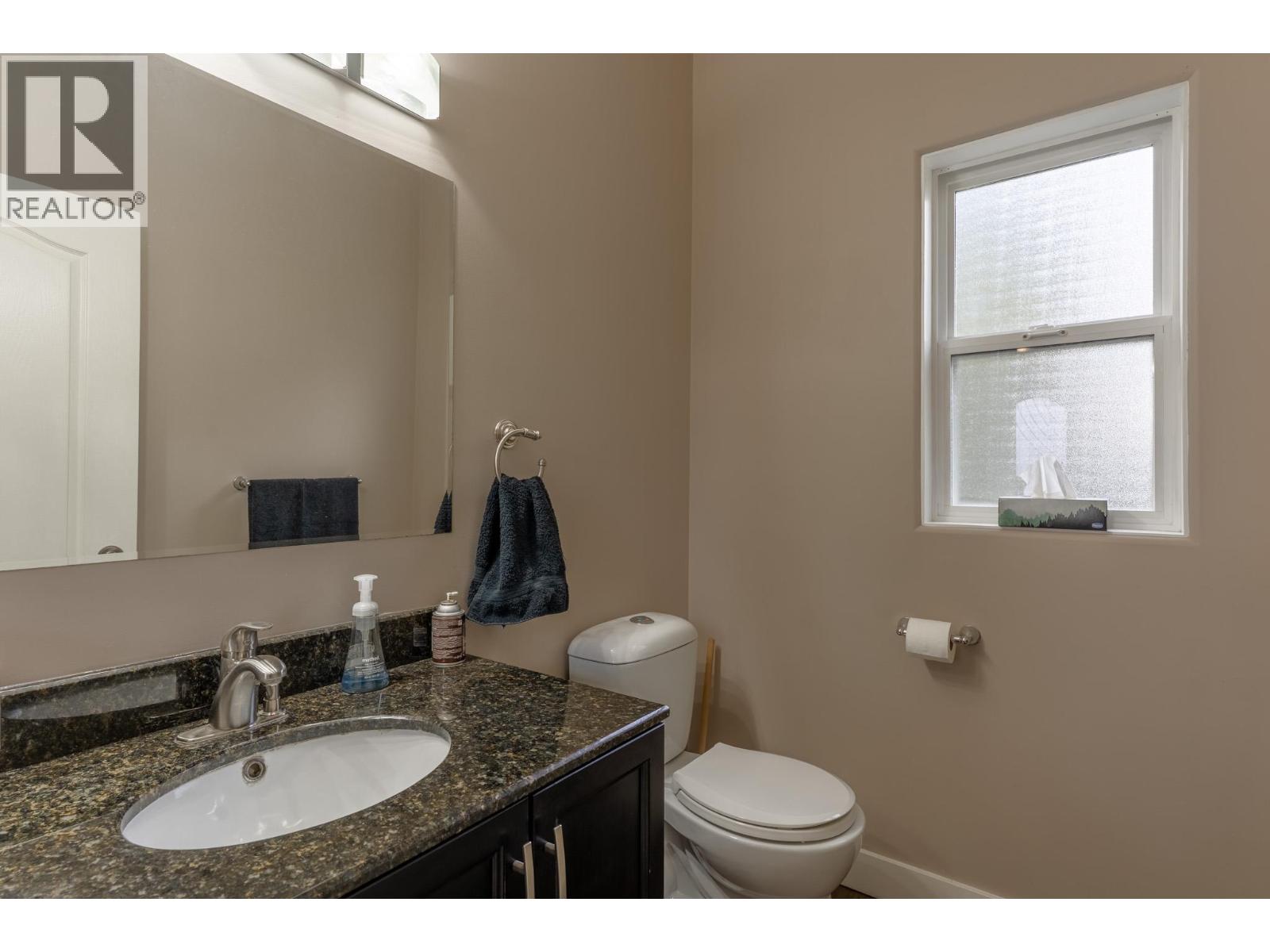 795 Torrs Court, Kelowna, British Columbia  V1W 1B5 - Photo 9 - 10383780