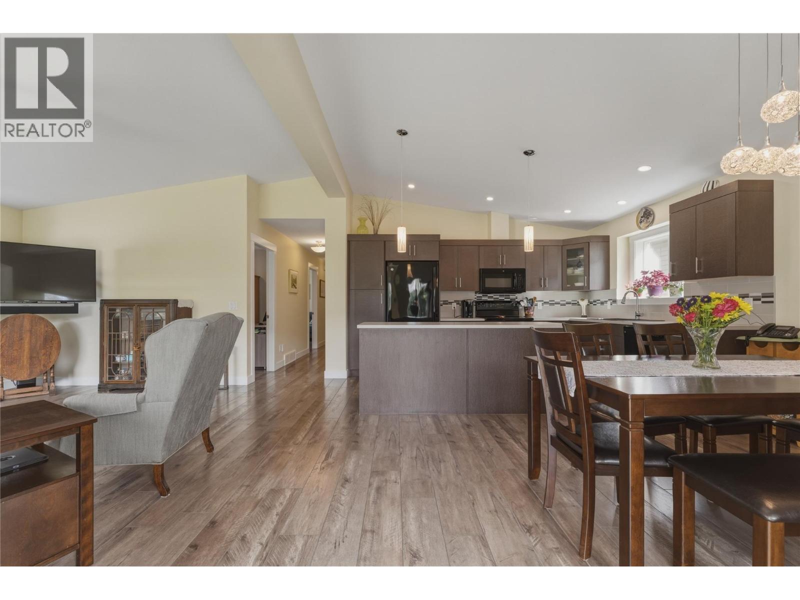 2100 55 Avenue Unit# 20, Vernon, British Columbia  V1T 9Y6 - Photo 10 - 10384039