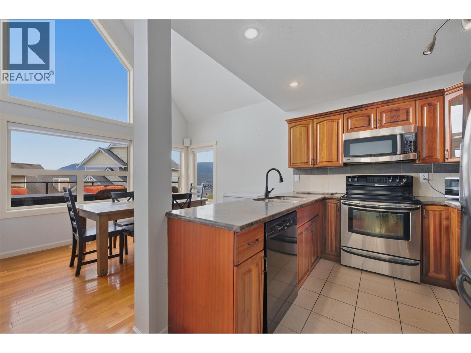 6765 La Palma Loop Unit# 220, Kelowna, British Columbia  V1Z 3R8 - Photo 8 - 10383151