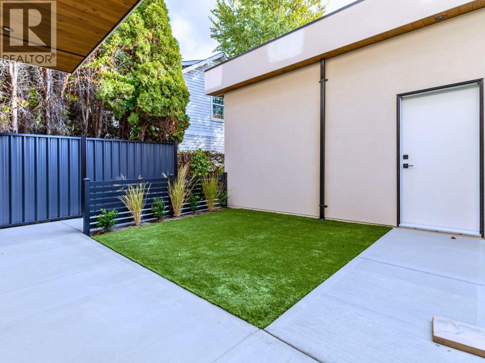 781 Martin Avenue Unit# 4, Kelowna, British Columbia  V1Y 6V4 - Photo 35 - 10379141