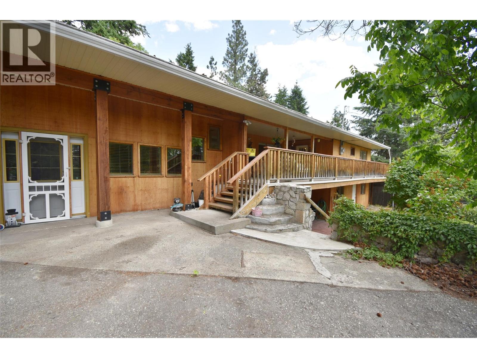 382 Kildare Way, Vernon, British Columbia  V1H 2C7 - Photo 3 - 10384135