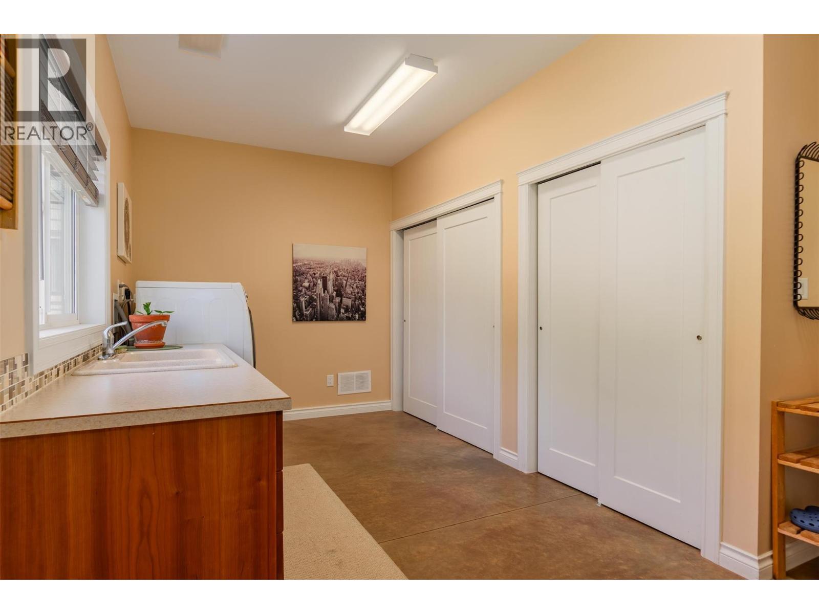 509 6th Street, Kaslo, British Columbia  V0G 1M0 - Photo 32 - 10383125