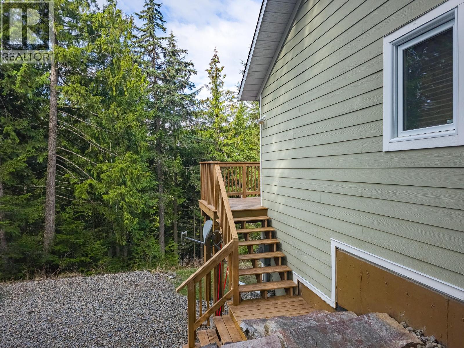 16242 Selkirk Road, Crawford Bay, British Columbia  V0B 1E0 - Photo 23 - 10384097