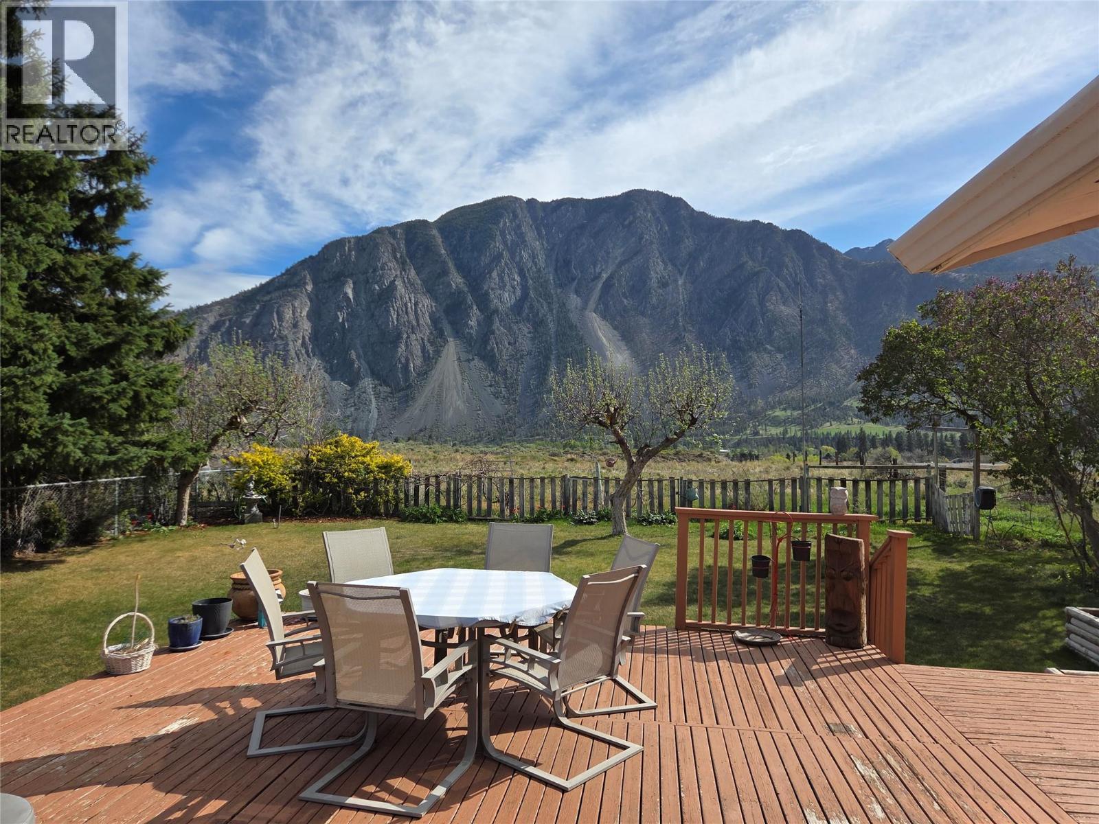 723 3rd Avenue, Keremeos, British Columbia  V0X 1N2 - Photo 13 - 10384153