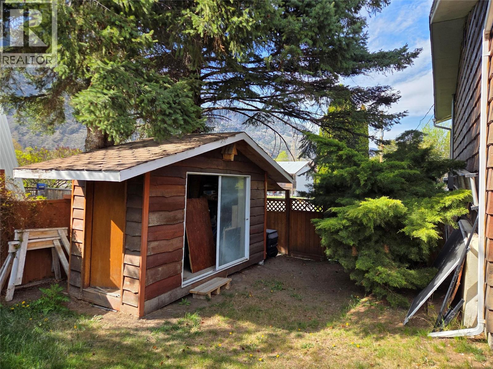 723 3rd Avenue, Keremeos, British Columbia  V0X 1N2 - Photo 24 - 10384153