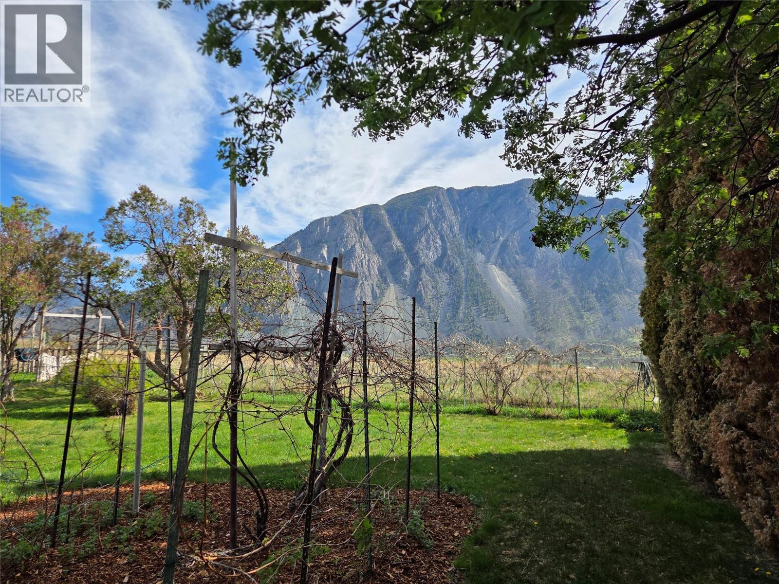 723 3rd Avenue, Keremeos, British Columbia  V0X 1N2 - Photo 25 - 10384153