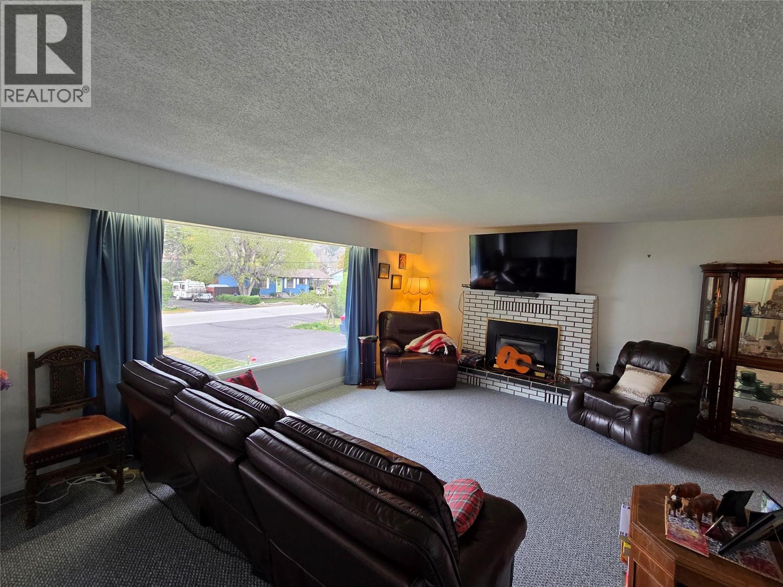 723 3rd Avenue, Keremeos, British Columbia  V0X 1N2 - Photo 36 - 10384153