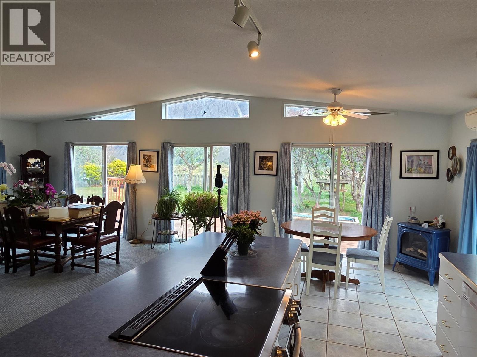 723 3rd Avenue, Keremeos, British Columbia  V0X 1N2 - Photo 8 - 10384153