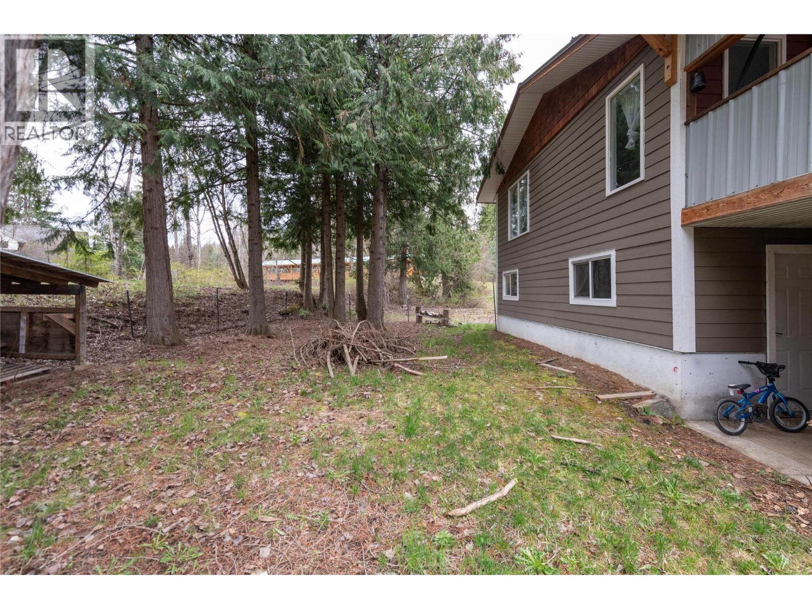 411 Sixth Street, Salmo, British Columbia  V0G 1Z0 - Photo 5 - 10382864