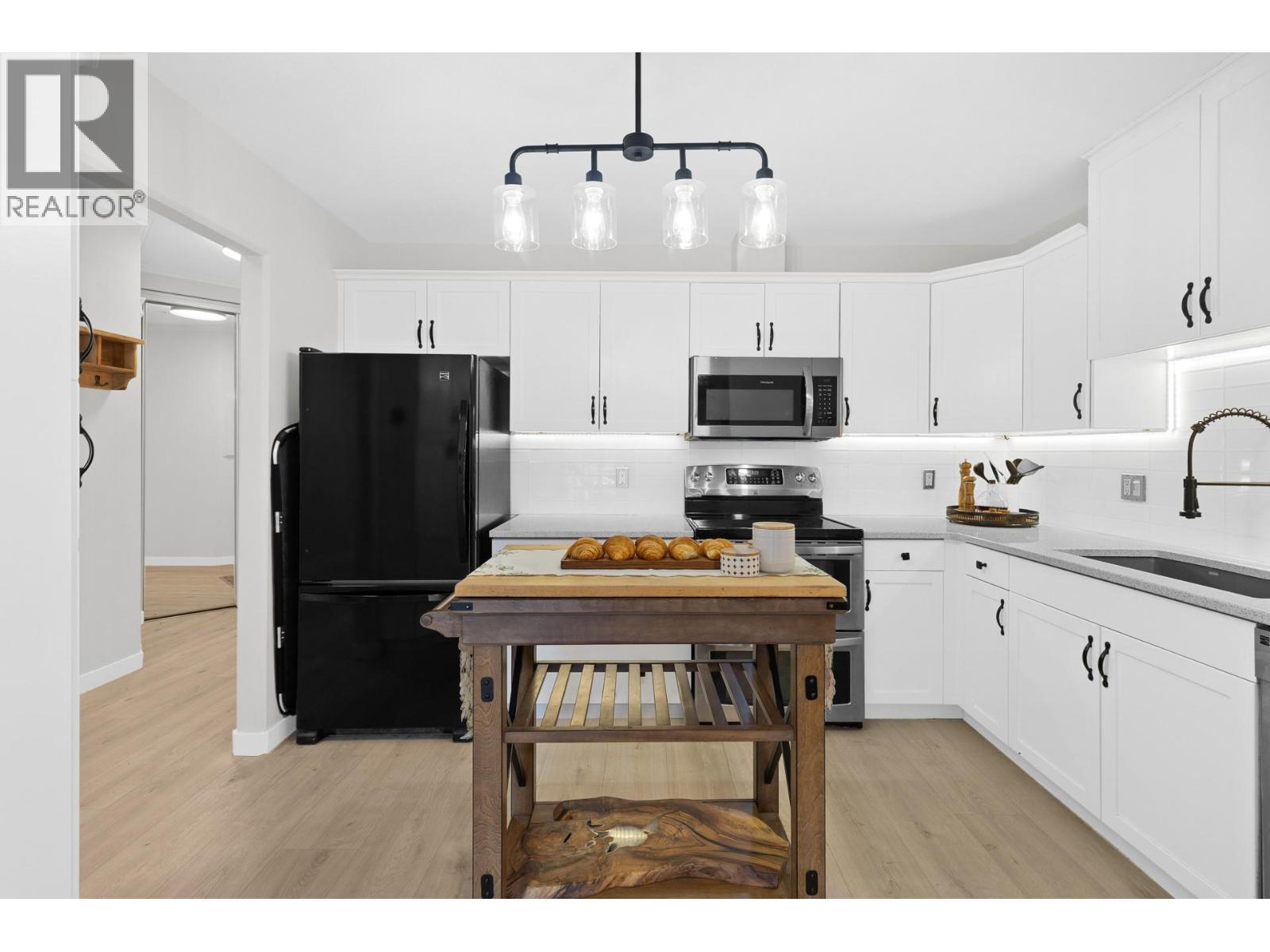 303 Whitman Road Unit# 106, Kelowna, British Columbia  V1V 2P3 - Photo 1 - 10384113