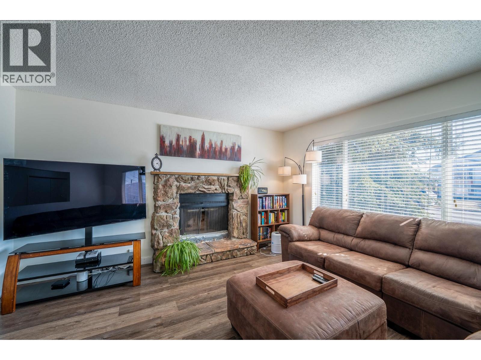 10713 Cyprus Court, Dawson Creek, British Columbia  V1G 4N1 - Photo 9 - 10384196