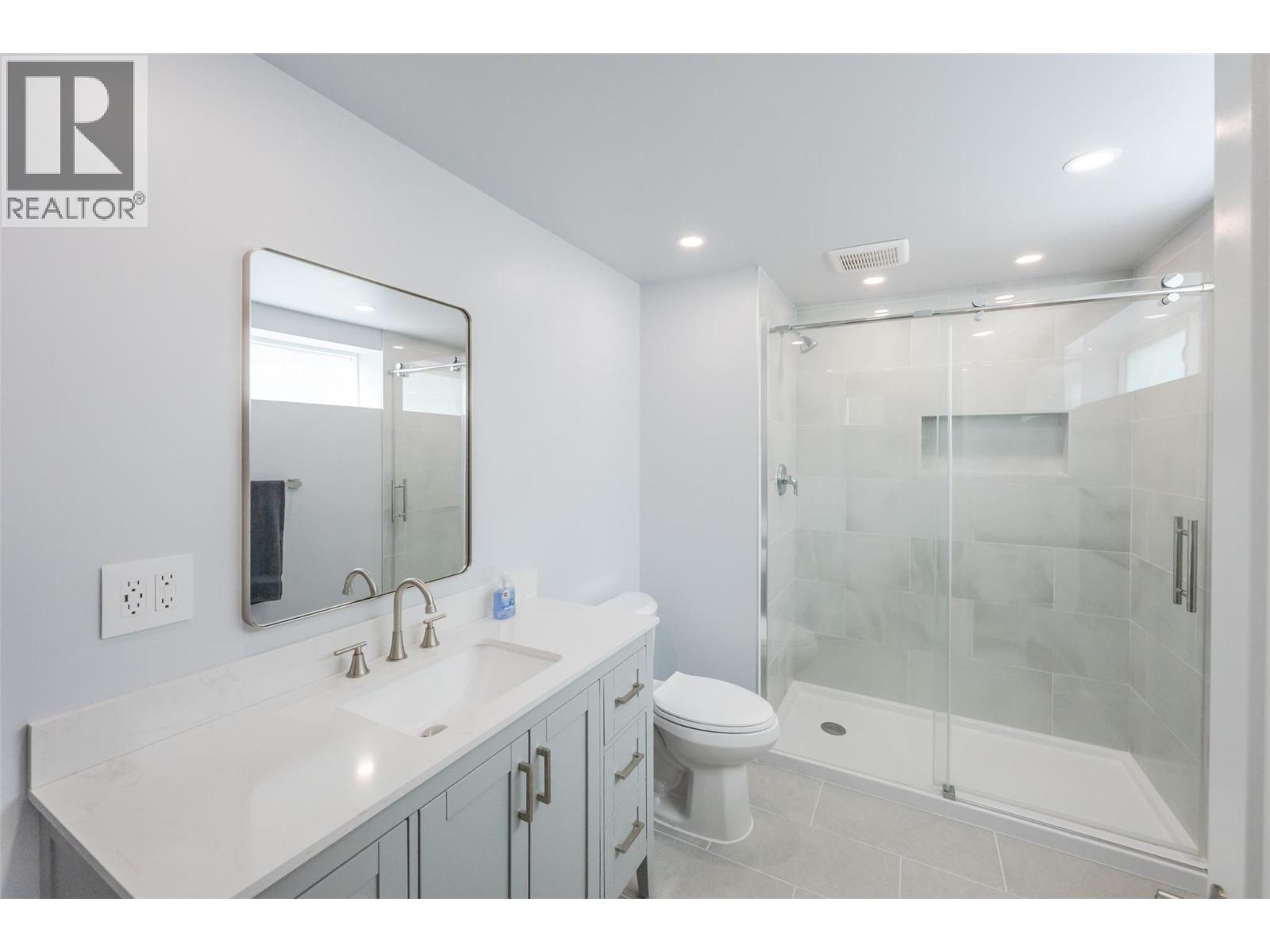 6437 Badger Street, Oliver, British Columbia  V0H 1T3 - Photo 33 - 10383918