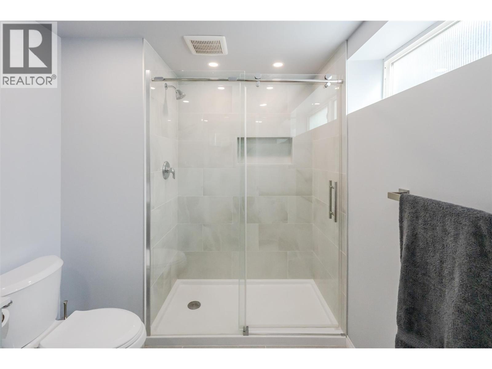 6437 Badger Street, Oliver, British Columbia  V0H 1T3 - Photo 34 - 10383918