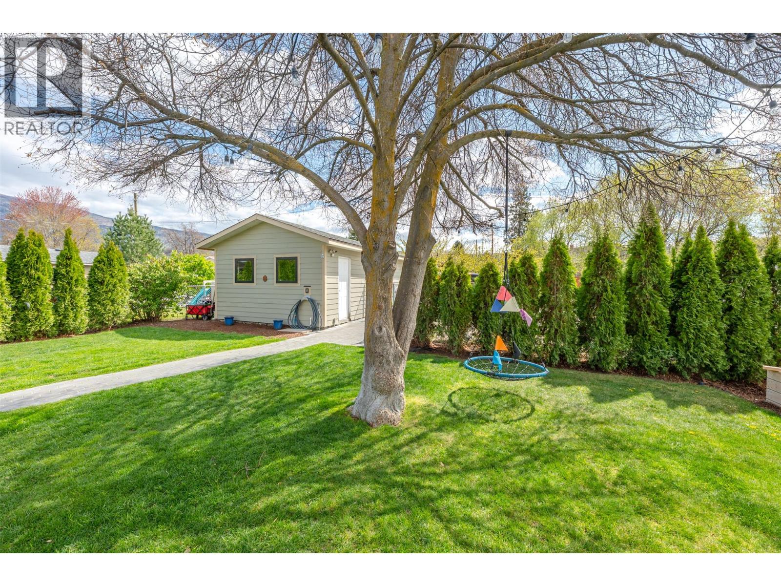 6437 Badger Street, Oliver, British Columbia  V0H 1T3 - Photo 46 - 10383918