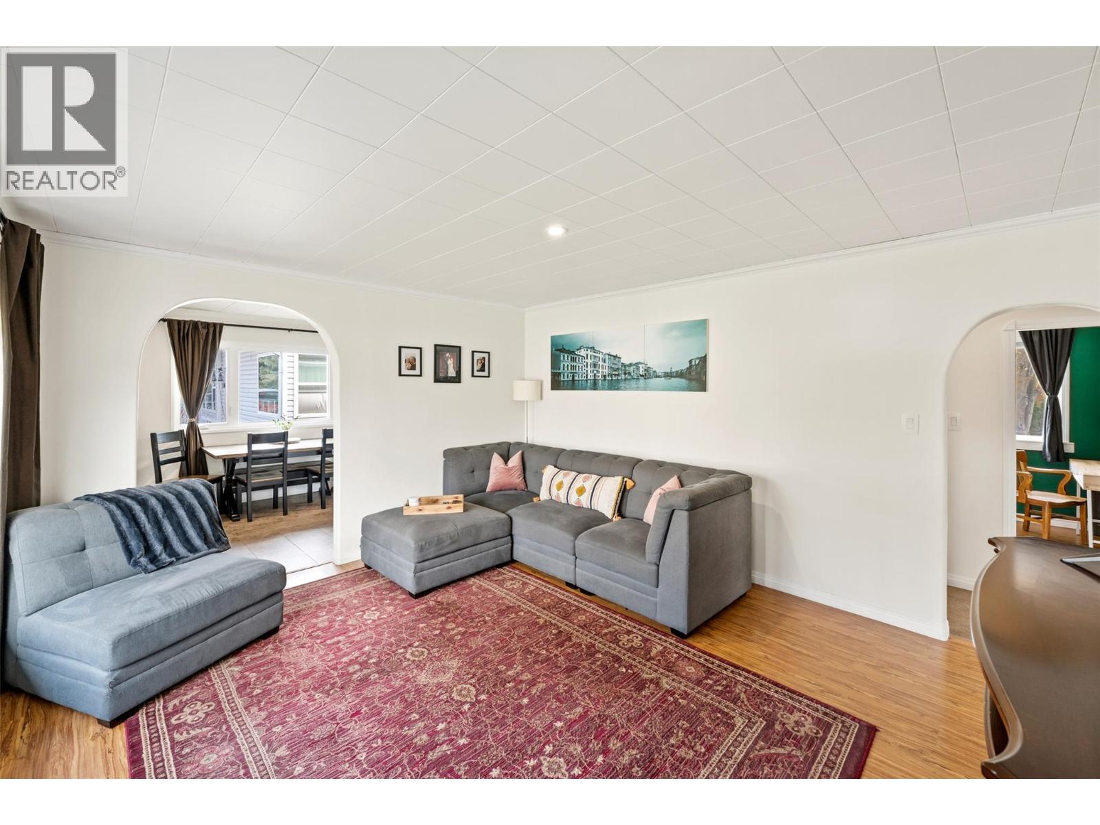 6437 Badger Street, Oliver, British Columbia  V0H 1T3 - Photo 7 - 10383918