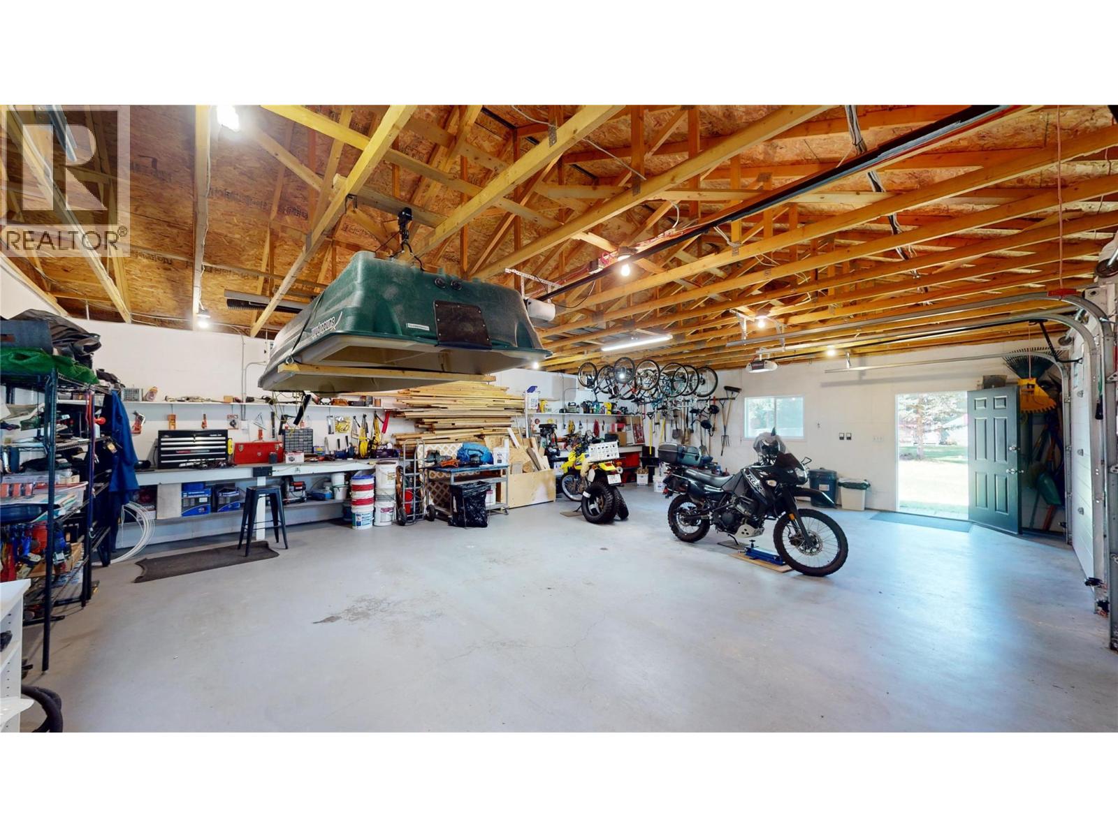 2401 Garbutts Lake Road, Fort Steele, British Columbia  V0B 2J0 - Photo 24 - 10384115