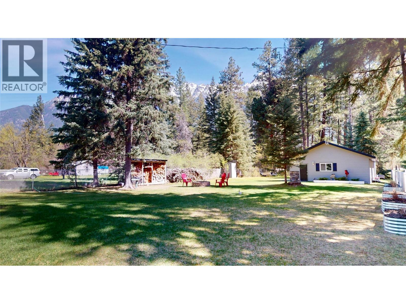 2401 Garbutts Lake Road, Fort Steele, British Columbia  V0B 2J0 - Photo 32 - 10384115