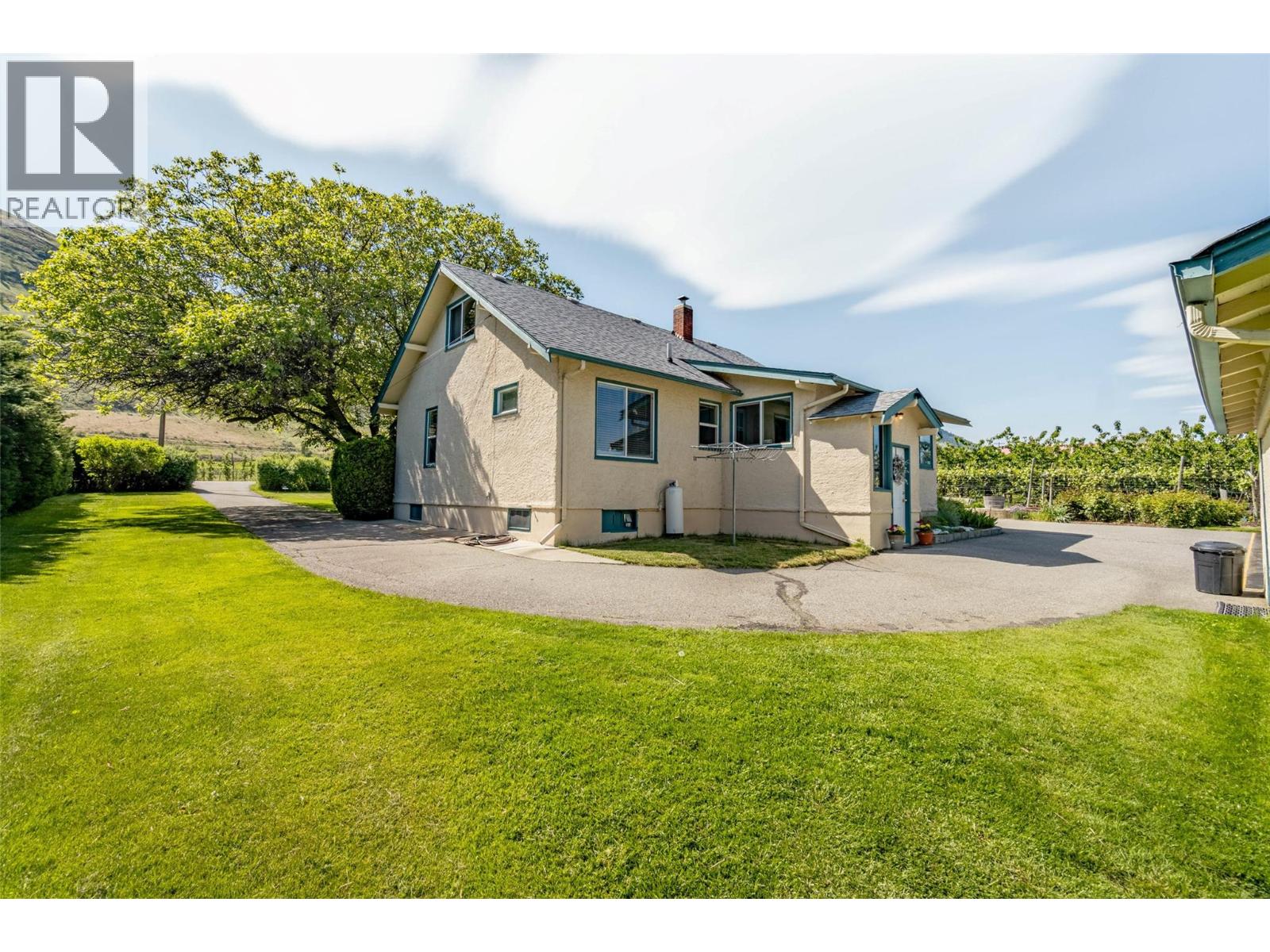 4371 Highway 97, Oliver, British Columbia  V0H 1T1 - Photo 2 - 10383997