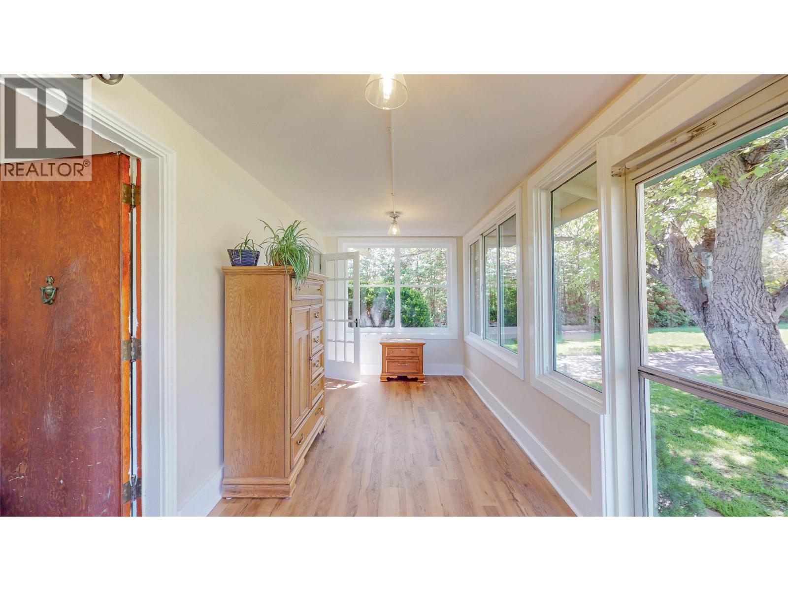 4371 Highway 97, Oliver, British Columbia  V0H 1T1 - Photo 5 - 10383997