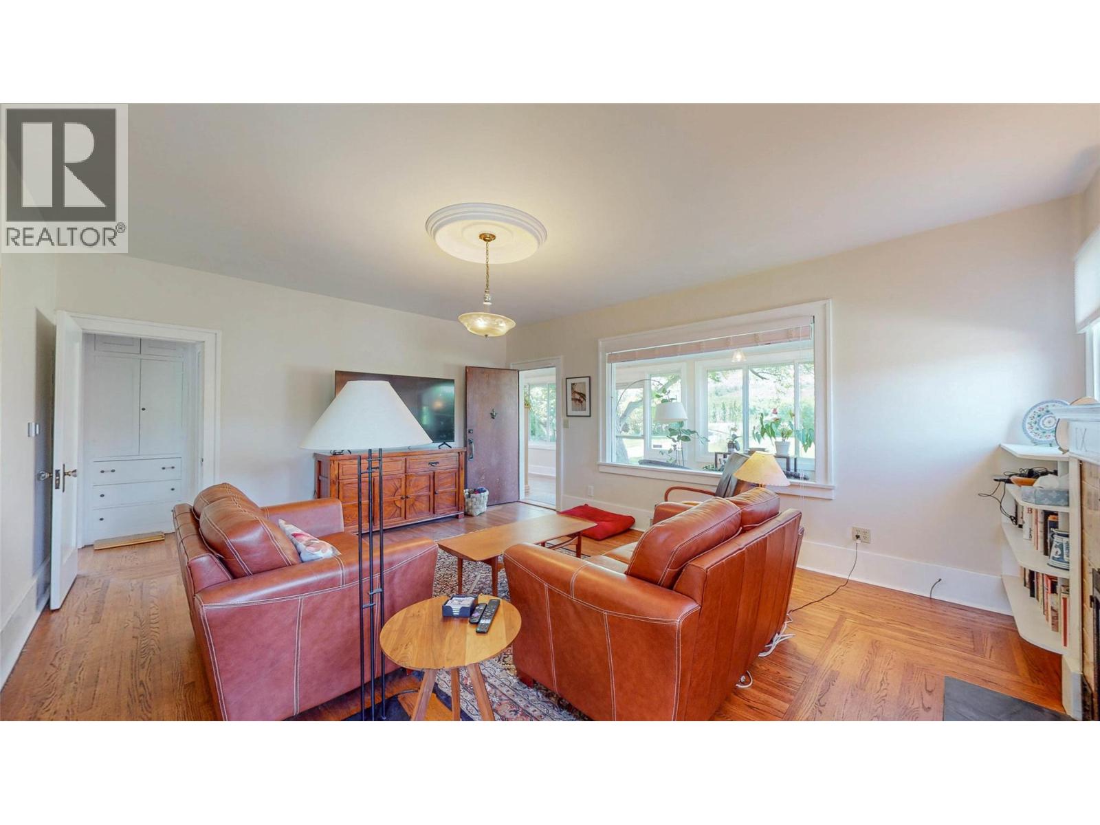 4371 Highway 97, Oliver, British Columbia  V0H 1T1 - Photo 7 - 10383997